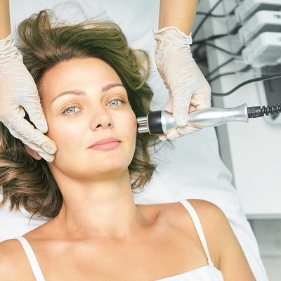 العلاج بالترددات الراديوية في دبي وأبو ظبي | العناية التجميلية دبي