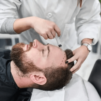 أفضل طبيب أمراض جلدية لعلاج تساقط الشعر في دبي